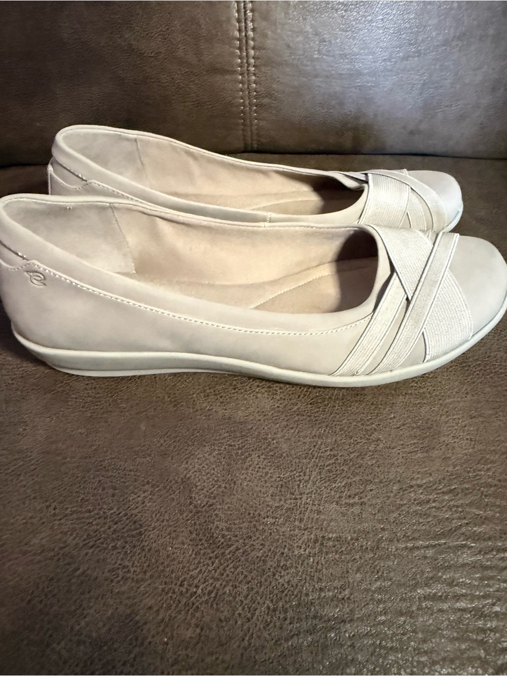 Easy Spirit Women's Acasia Slip-on Ballet Flats Taupe Size 8